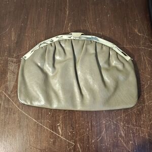 Vintage 1970s Harry Levine HL USA Beige Clutch Bag